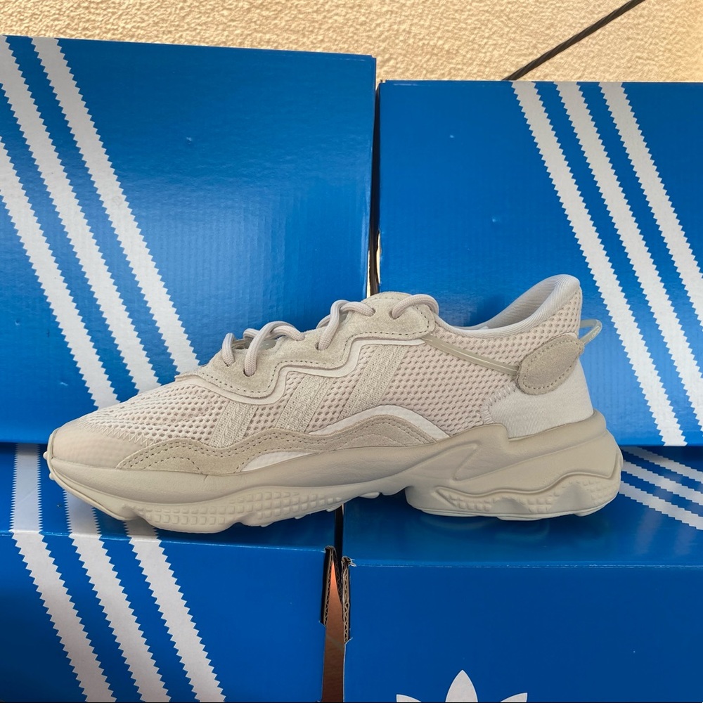 Adidas Ozweego original womens sizes - Picture 3 of 3